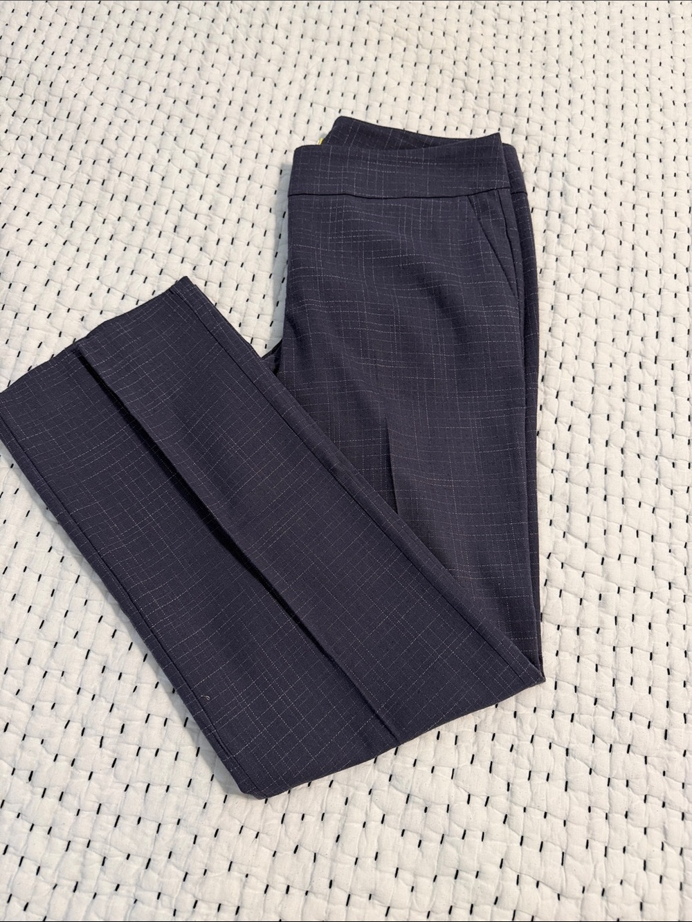 Ann Taylor Factory Grey / Navy subtle plaid Trousers